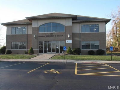 /international/us/1305-dadrian-professional-park-godfrey-il-110066125694/