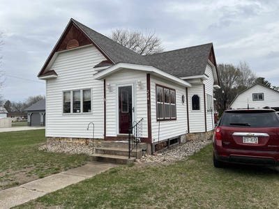 /international/us/214-n-4th-street-muscoda-wi-110107244254/