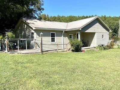 /international/us/593-hooker-road-chatsworth-ga-110120577520/