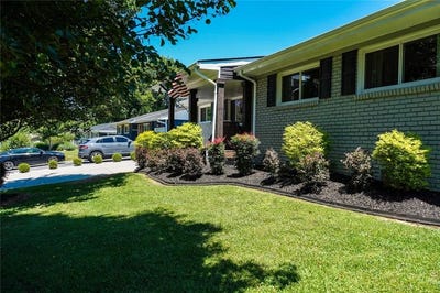/international/us/236-e-huntington-road-rossville-ga-110108615876/