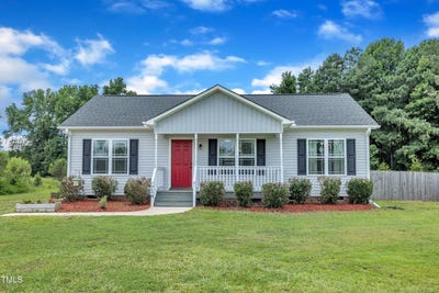 /international/us/714-thompson-road-four-oaks-nc-110101055604/
