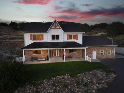 /international/us/11242-s-dempsey-creek-rd-lava-hot-springs-id-110110175453/