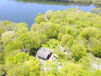 /international/us/21-jackson-road-mahopac-ny-110092048014/