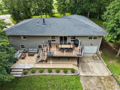 /international/us/5908-e-76th-street-s-newton-ia-110108879449/