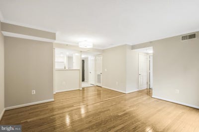 /international/us/3830-9th-street-n-arlington-va-110108070341/