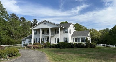 /international/us/645-barham-lane-bolivar-tn-110104623184/