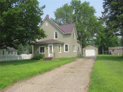 /international/us/904-12th-street-n-benson-mn-110100840677/
