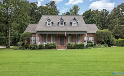 /international/us/1350-pennington-court-sw-hartselle-al-110108986995/
