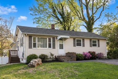 /international/us/10-edson-street-taunton-ma-110107955671/