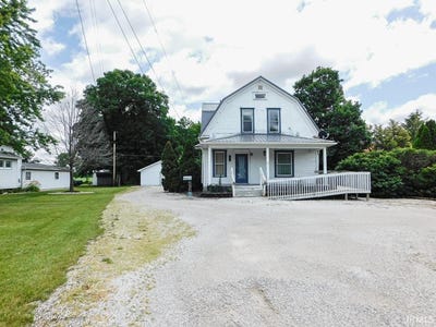 /international/us/727-n-main-street-bluffton-in-110100342511/