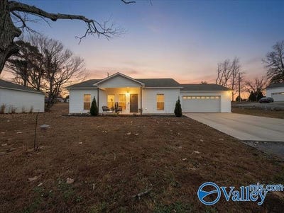 /international/us/7570-hustleville-road-albertville-al-110103692543/