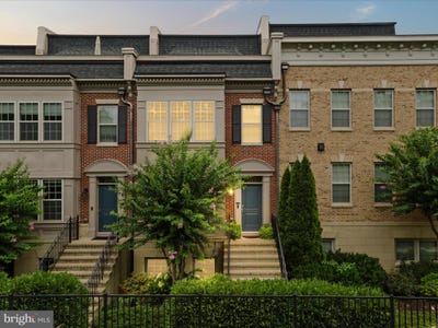 /international/us/521-overlook-park-drive-oxon-hill-md-110101392211/