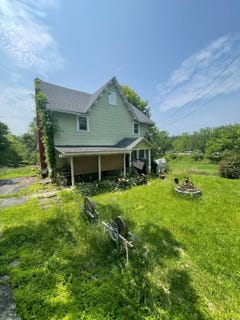 /international/us/4-buena-vista-ave-wallkill-ny-110100867137/