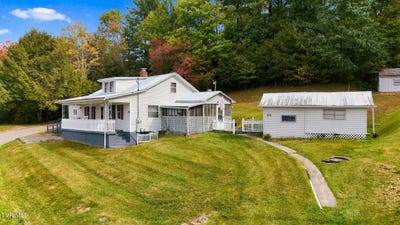 /international/us/706-poplar-street-wise-va-110120538219/