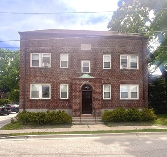 /international/us/131-pleasant-avenue-highwood-il-110108494786/