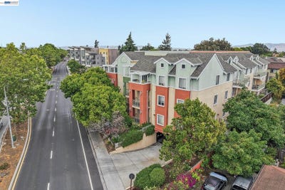 /international/us/2330-university-ave-east-palo-alto-ca-110108584714/