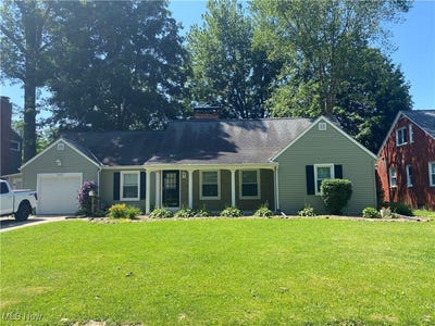 /international/us/243-yale-avenue-elyria-oh-110100800393/