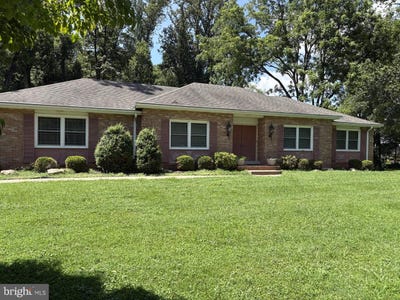 /international/us/7368-pembrooke-ct-warrenton-va-110101219036/