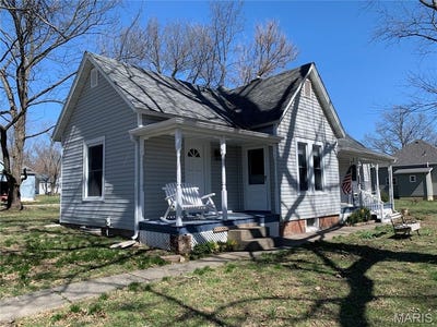 /international/us/422-stephen-avenue-greenville-il-110106502673/