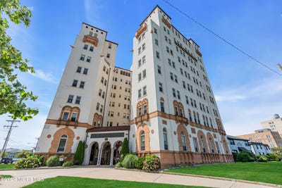 /international/us/400-deal-lake-drive-asbury-park-nj-110120533151/
