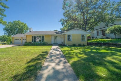 /international/us/110-main-street-n-sauk-centre-mn-110109438235/