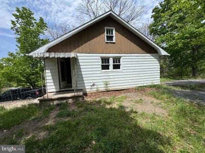 /international/us/85-ralph-barnes-lane-fort-ashby-wv-110107932080/