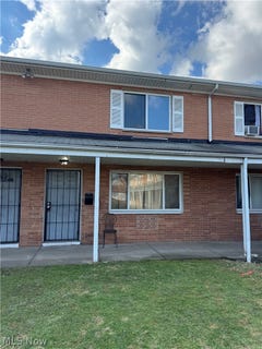 /international/us/4878-banbury-court-warrensville-heights-oh-110106280139/