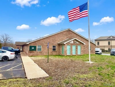 /international/us/806-820-progress-drive-farmington-mo-110106976730/