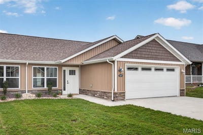 /international/us/40-auburn-court-highland-il-110109480774/