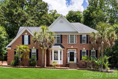 /international/us/6520-hollow-oak-drive-mint-hill-nc-110108252636/