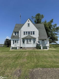 /international/us/1210-e-county-rd-2300-dallas-city-il-110100974562/
