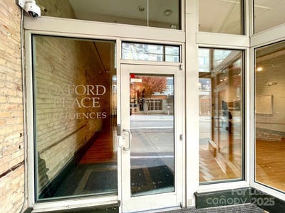 /international/us/52-biltmore-avenue-asheville-nc-110103288401/