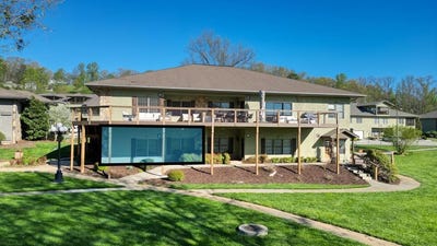 /international/us/1688-lakeview-drive-young-harris-ga-110099867283/