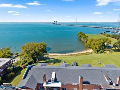 /international/us/7305-river-road-newport-news-va-110120463487/