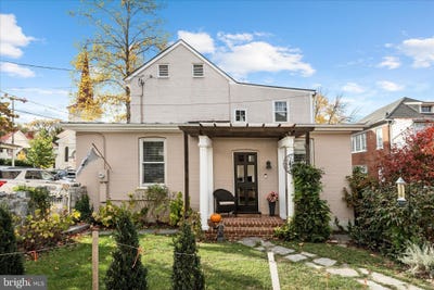 /international/us/6-e-cecil-st-winchester-va-110107827750/