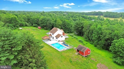 /international/us/132-sycamore-drive-palmerton-pa-110100327105/