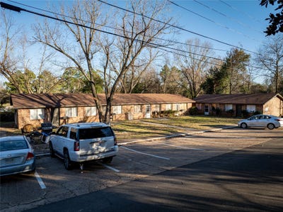 /international/us/1006-plum-street-winnsboro-tx-110097687563/
