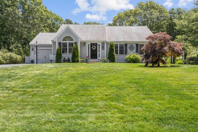 /international/us/18-pleasant-wood-drive-forestdale-ma-110110306128/