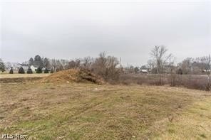 /international/us/142-relentless-way-hartville-oh-110093135602/