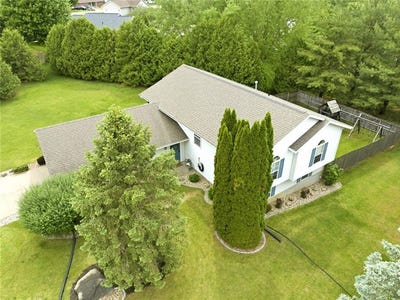 /international/us/105-richland-avenue-urbana-ia-110108282444/