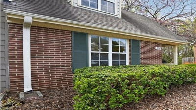 /international/us/2733-cottage-place-greensboro-nc-110106817358/