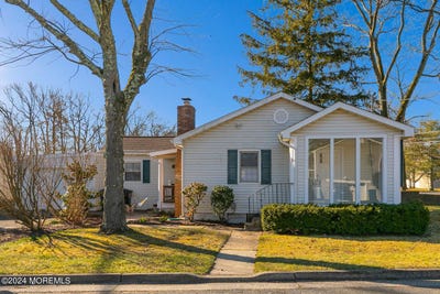 /international/us/717-harmony-road-north-middletown-nj-110106469851/