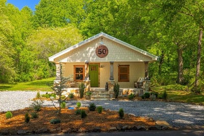 /international/us/50-river-street-blue-ridge-ga-110108077809/