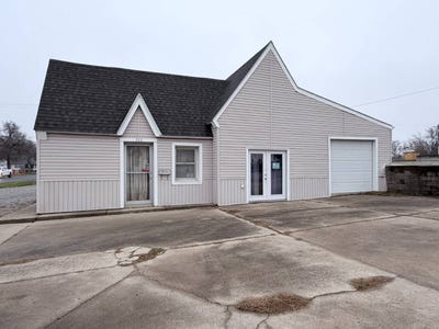 /international/us/322-n-walnut-street-cameron-mo-110103725907/