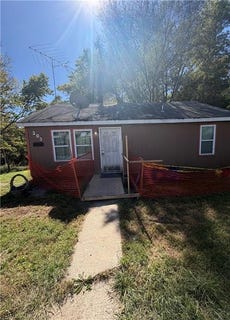 /international/us/203-s-7th-street-lexington-mo-110110405770/