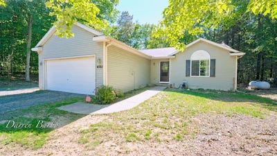 /international/us/4561-n-pine-avenue-mears-mi-110109066988/