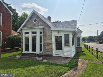 /international/us/219-s-seton-avenue-emmitsburg-md-110119405428/