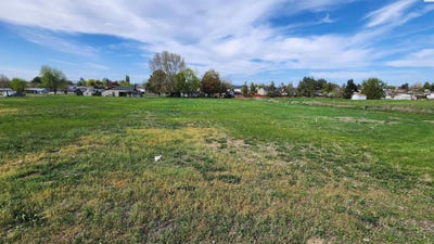 /international/us/nka-w-king-st-lot-a-grandview-wa-110101678509/