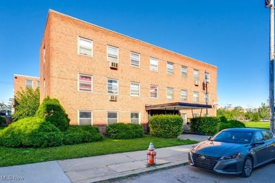 /international/us/2812-e-130th-street-cleveland-oh-110103170305/