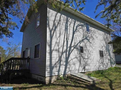 /international/us/703-6th-st-nw-chisholm-mn-110108260185/